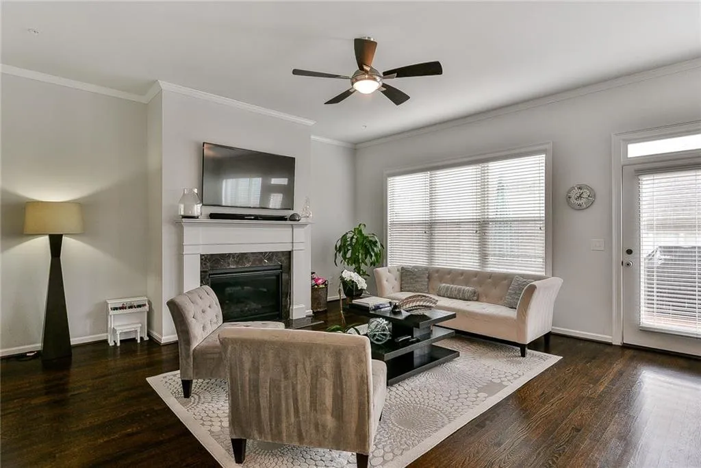 916 Acadiana Drive, Atlanta, Georgia 30328, 4 Bedrooms Bedrooms, ,3 BathroomsBathrooms,Residential,Sold,916 Acadiana Drive,6071056
