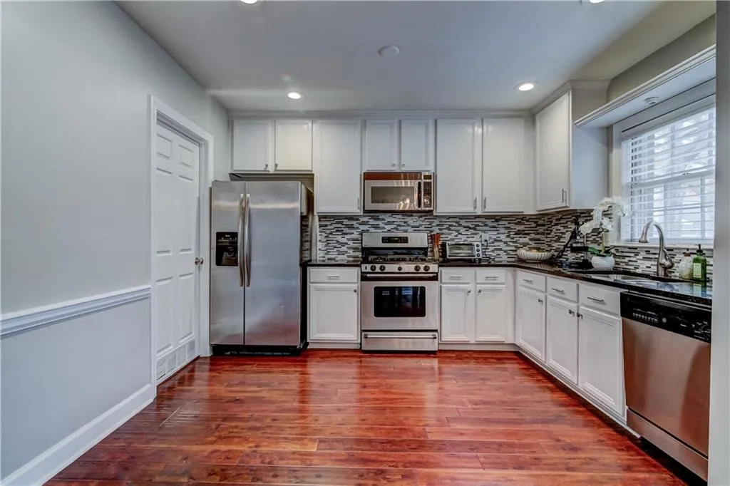 76 Mount Vernon Circle, Atlanta, Georgia 30338, 2 Bedrooms Bedrooms, ,2 BathroomsBathrooms,Residential,Sold,76 Mount Vernon Circle,5944812