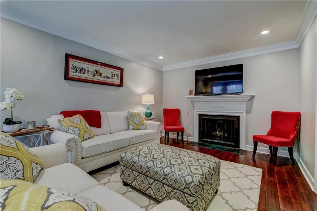 76 Mount Vernon Circle, Atlanta, Georgia 30338, 2 Bedrooms Bedrooms, ,2 BathroomsBathrooms,Residential,Sold,76 Mount Vernon Circle,5944812