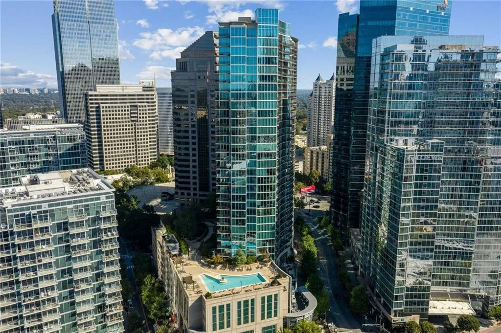 Aerial View of 1010 Midtown