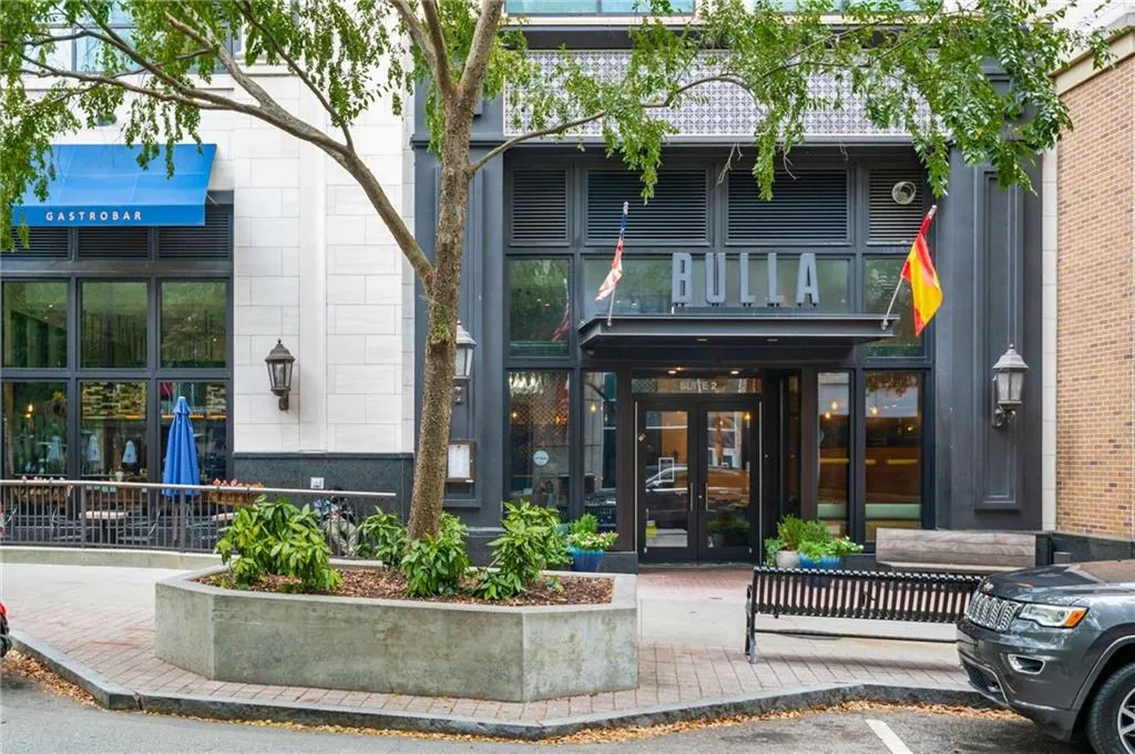 Local Restaurants on the block!