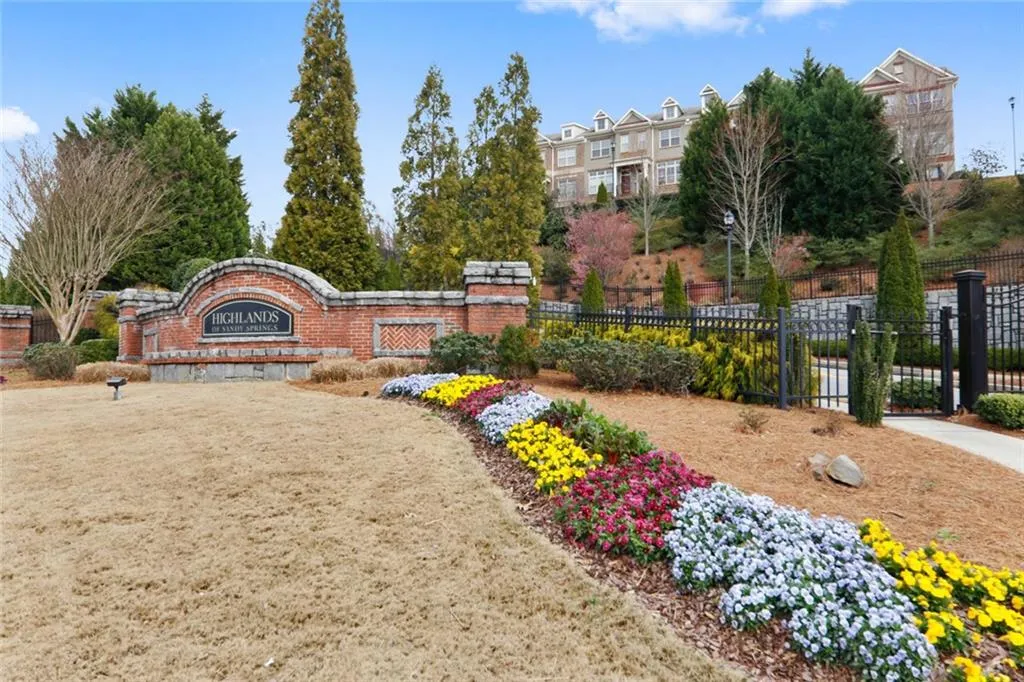 7400 Glisten Avenue Unit 83, Atlanta, Georgia 30328, 3 Bedrooms Bedrooms, ,3 BathroomsBathrooms,Residential,Sold,7400 Glisten Avenue Unit 83,6512530