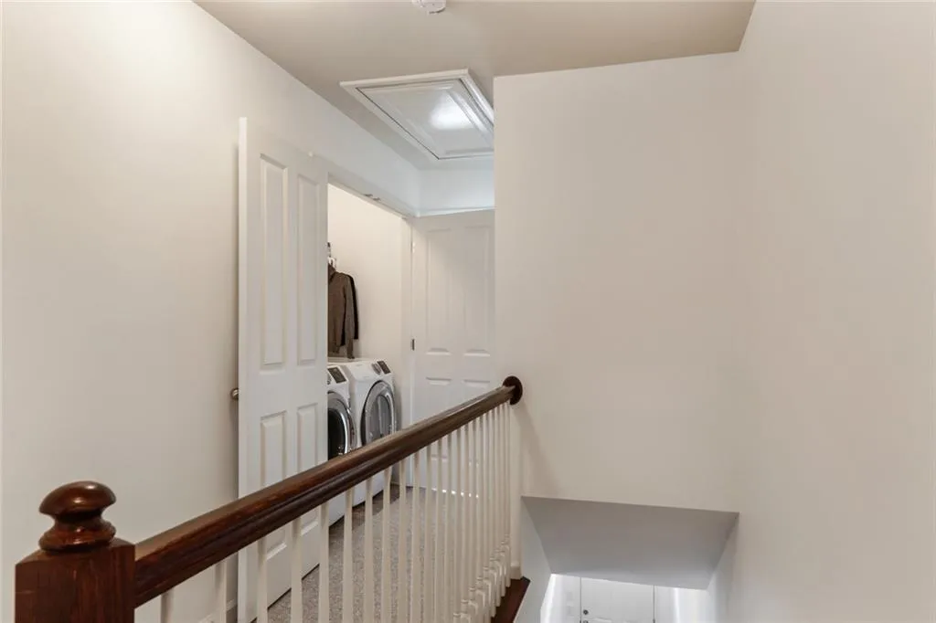 7400 Glisten Avenue Unit 83, Atlanta, Georgia 30328, 3 Bedrooms Bedrooms, ,3 BathroomsBathrooms,Residential,Sold,7400 Glisten Avenue Unit 83,6512530