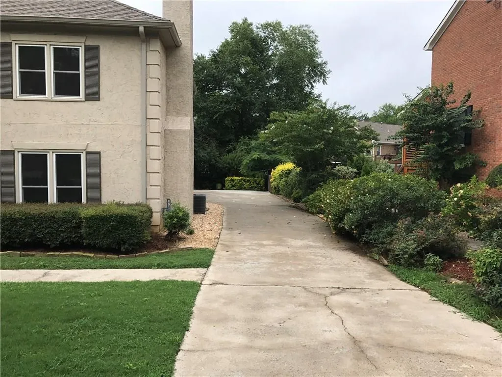 9103 Carroll Manor Drive, Sandy Springs, Georgia 30350, 2 Bedrooms Bedrooms, ,2 BathroomsBathrooms,Residential,Sold,9103 Carroll Manor Drive,5867580