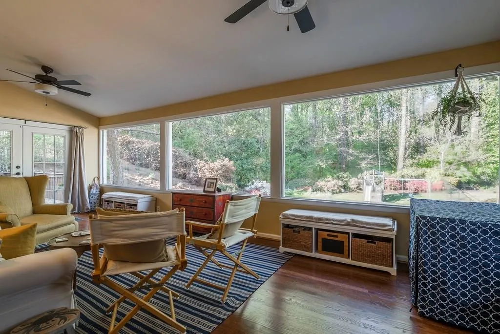 185 Forrest Lake Drive, Atlanta, Georgia 30327, 4 Bedrooms Bedrooms, ,3 BathroomsBathrooms,Residential,Sold,185 Forrest Lake Drive,5995474