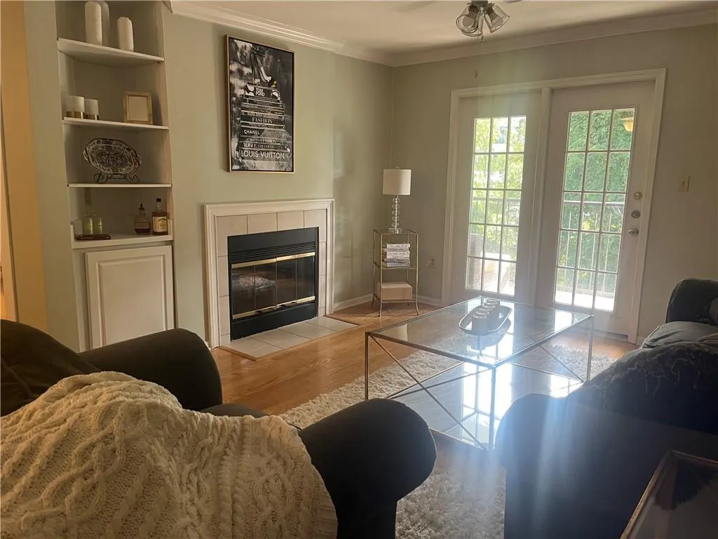 3655 Habersham Road Ne Unit B 352, Atlanta, Georgia 30305, 1 Bedroom Bedrooms, ,1 BathroomBathrooms,Residential,For Sale,3655 Habersham Road Ne Unit B 352,7663699