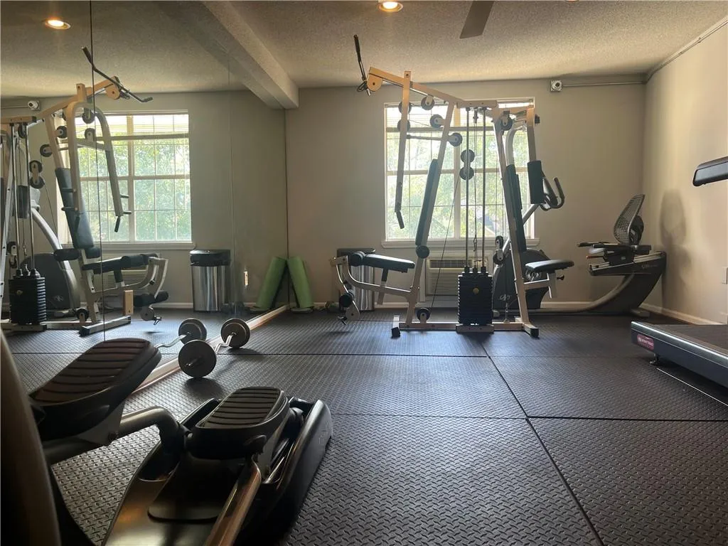 3655 Habersham Road Ne Unit B 352, Atlanta, Georgia 30305, 1 Bedroom Bedrooms, ,1 BathroomBathrooms,Residential,For Sale,3655 Habersham Road Ne Unit B 352,7663699