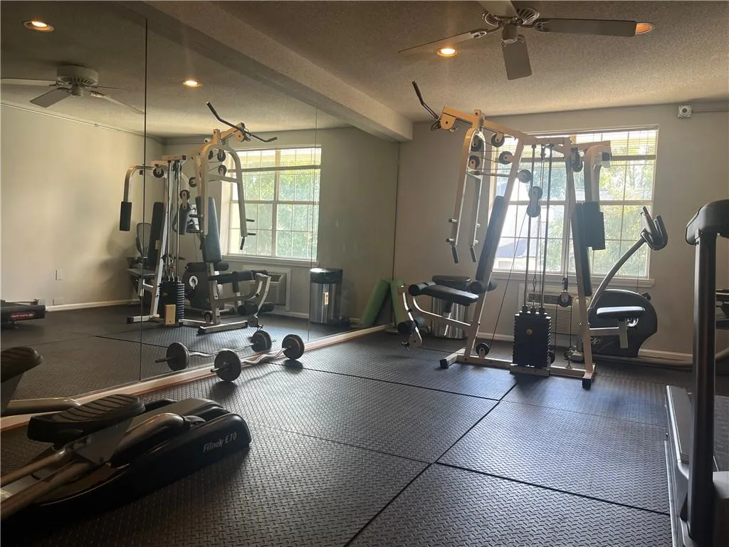3655 Habersham Road Ne Unit B 352, Atlanta, Georgia 30305, 1 Bedroom Bedrooms, ,1 BathroomBathrooms,Residential,For Sale,3655 Habersham Road Ne Unit B 352,7663699