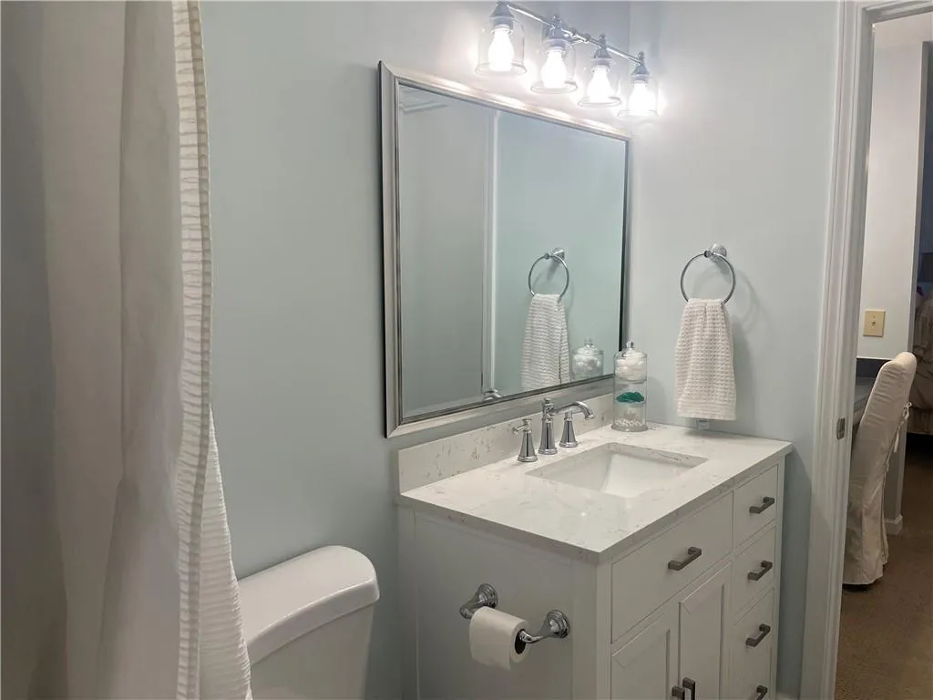 3655 Habersham Road Ne Unit B 352, Atlanta, Georgia 30305, 1 Bedroom Bedrooms, ,1 BathroomBathrooms,Residential,For Sale,3655 Habersham Road Ne Unit B 352,7663699