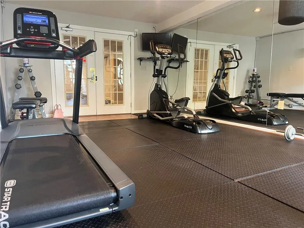 3655 Habersham Road Ne Unit B 352, Atlanta, Georgia 30305, 1 Bedroom Bedrooms, ,1 BathroomBathrooms,Residential,For Sale,3655 Habersham Road Ne Unit B 352,7663699