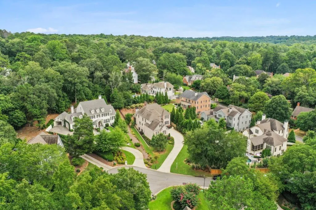 245 Grapevine Run, Sandy Springs, Georgia 30350, 5 Bedrooms Bedrooms, ,5 BathroomsBathrooms,Residential,Sold,245 Grapevine Run,6780300