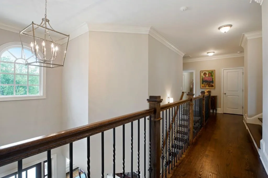245 Grapevine Run, Sandy Springs, Georgia 30350, 5 Bedrooms Bedrooms, ,5 BathroomsBathrooms,Residential,Sold,245 Grapevine Run,6780300