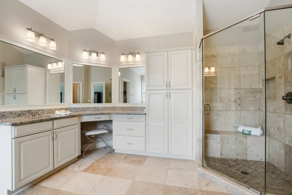 245 Grapevine Run, Sandy Springs, Georgia 30350, 5 Bedrooms Bedrooms, ,5 BathroomsBathrooms,Residential,Sold,245 Grapevine Run,6780300