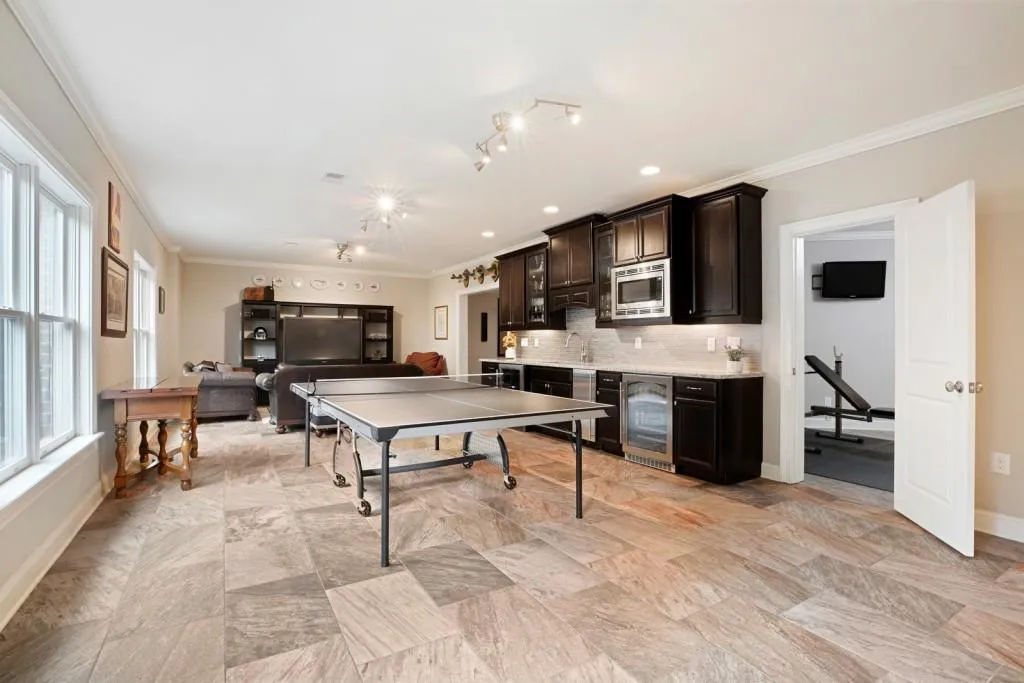 245 Grapevine Run, Sandy Springs, Georgia 30350, 5 Bedrooms Bedrooms, ,5 BathroomsBathrooms,Residential,Sold,245 Grapevine Run,6780300