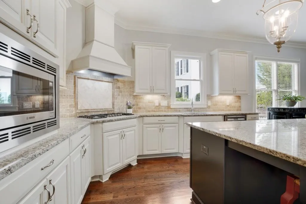 245 Grapevine Run, Sandy Springs, Georgia 30350, 5 Bedrooms Bedrooms, ,5 BathroomsBathrooms,Residential,Sold,245 Grapevine Run,6780300
