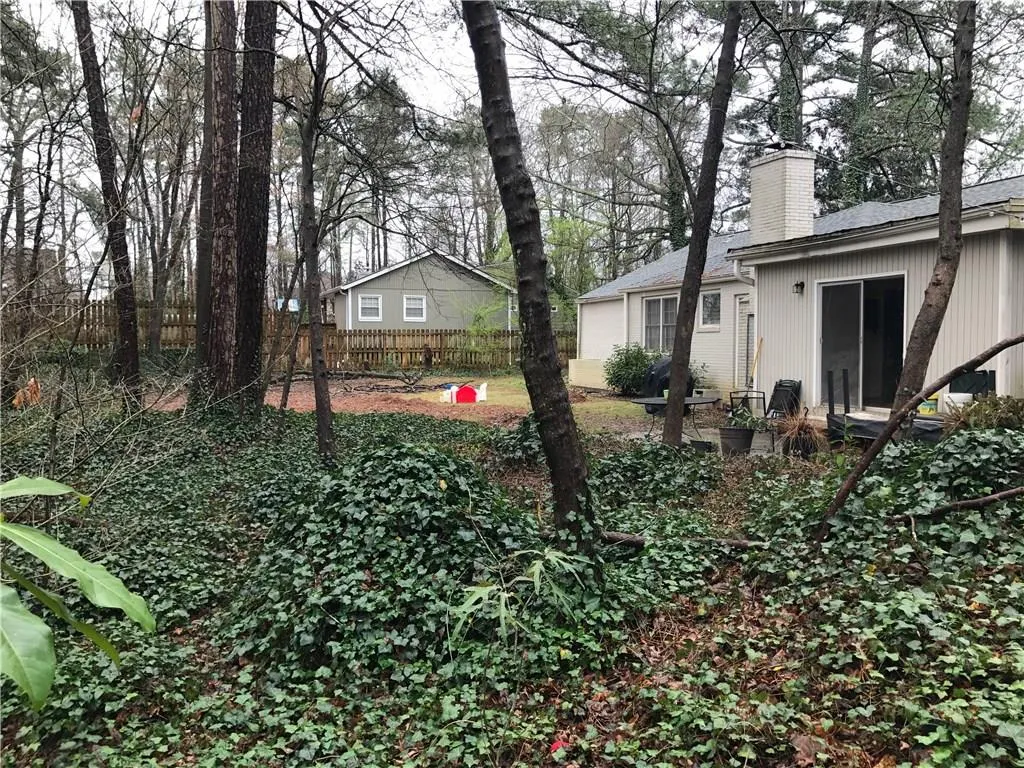 5285 Green Hill Place, Atlanta, Georgia 30342, 3 Bedrooms Bedrooms, ,2 BathroomsBathrooms,Residential,Sold,5285 Green Hill Place,5971051