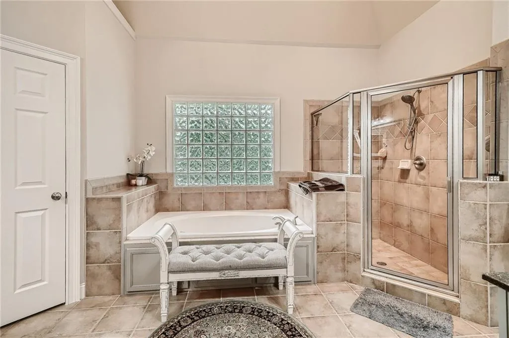 1000 Manorwood Court, Atlanta, Georgia 30328, 5 Bedrooms Bedrooms, ,4 BathroomsBathrooms,Residential,Sold,1000 Manorwood Court,7060469