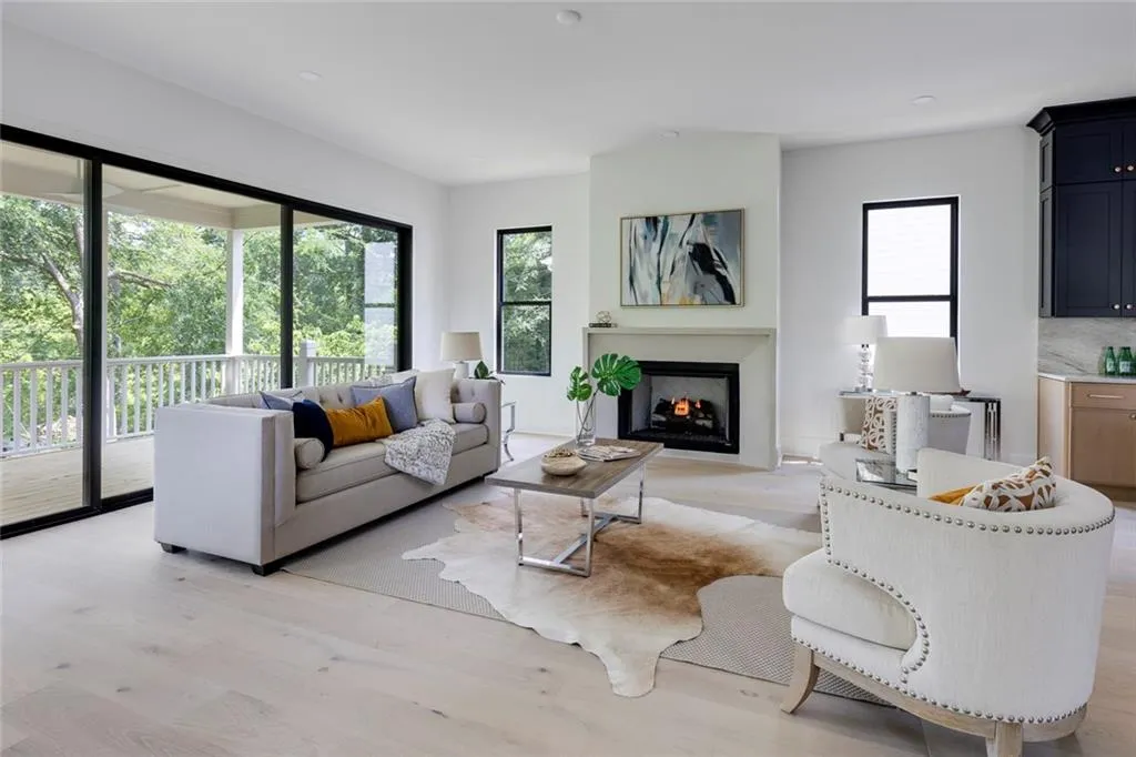 2745 S Bamby Lane Ne, Brookhaven, Georgia 30319, 5 Bedrooms Bedrooms, ,4 BathroomsBathrooms,Residential,Sold,2745 S Bamby Lane Ne,7620924