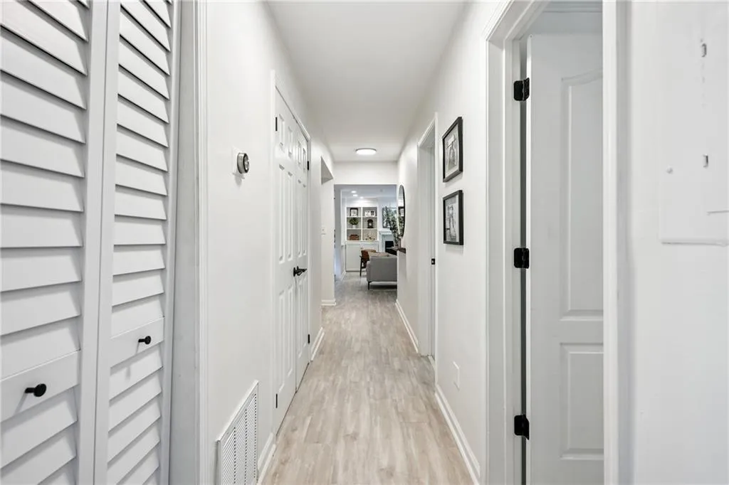 311 Peachtree Hills Avenue Ne Unit 11a, Atlanta, Georgia 30305, 2 Bedrooms Bedrooms, ,1 BathroomBathrooms,Residential,For Sale,311 Peachtree Hills Avenue Ne Unit 11a,7610424