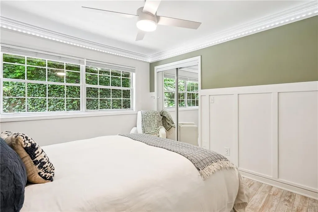 311 Peachtree Hills Avenue Ne Unit 11a, Atlanta, Georgia 30305, 2 Bedrooms Bedrooms, ,1 BathroomBathrooms,Residential,For Sale,311 Peachtree Hills Avenue Ne Unit 11a,7610424
