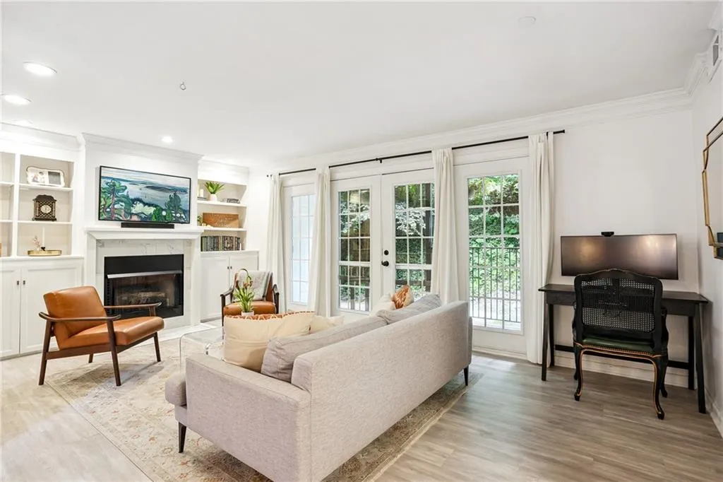 311 Peachtree Hills Avenue Ne Unit 11a, Atlanta, Georgia 30305, 2 Bedrooms Bedrooms, ,1 BathroomBathrooms,Residential,For Sale,311 Peachtree Hills Avenue Ne Unit 11a,7610424