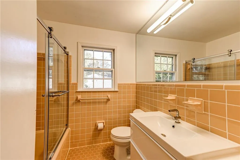 55 Silverwood Road, Sandy Springs, Georgia 30342, 4 Bedrooms Bedrooms, ,2 BathroomsBathrooms,Residential,Sold,55 Silverwood Road,6970985