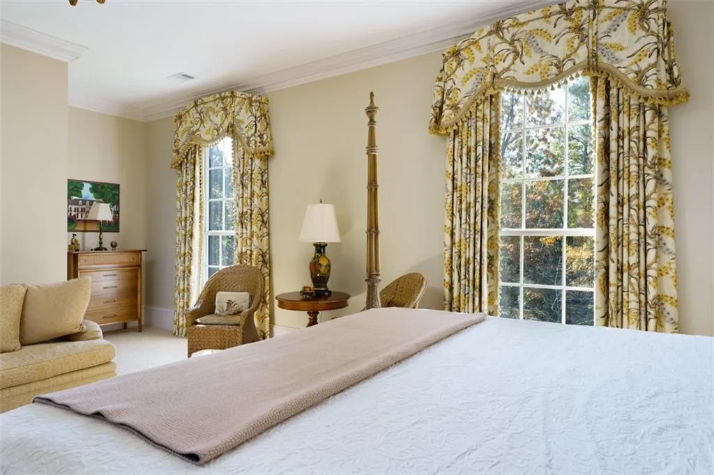 825 Davis Drive, Atlanta, Georgia 30327, 7 Bedrooms Bedrooms, ,8 BathroomsBathrooms,Residential,Sold,825 Davis Drive,7131194