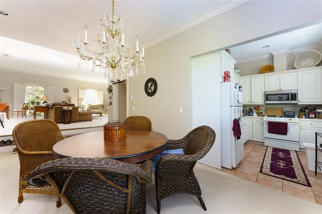 825 Davis Drive, Atlanta, Georgia 30327, 7 Bedrooms Bedrooms, ,8 BathroomsBathrooms,Residential,Sold,825 Davis Drive,7131194