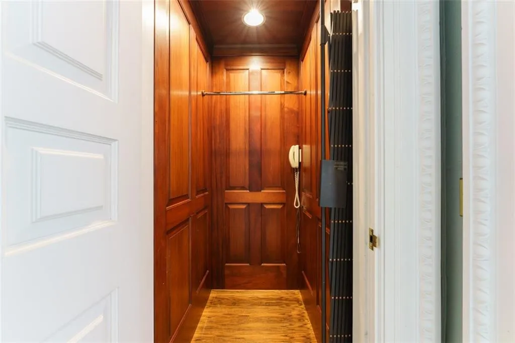 825 Davis Drive, Atlanta, Georgia 30327, 7 Bedrooms Bedrooms, ,8 BathroomsBathrooms,Residential,Sold,825 Davis Drive,7131194