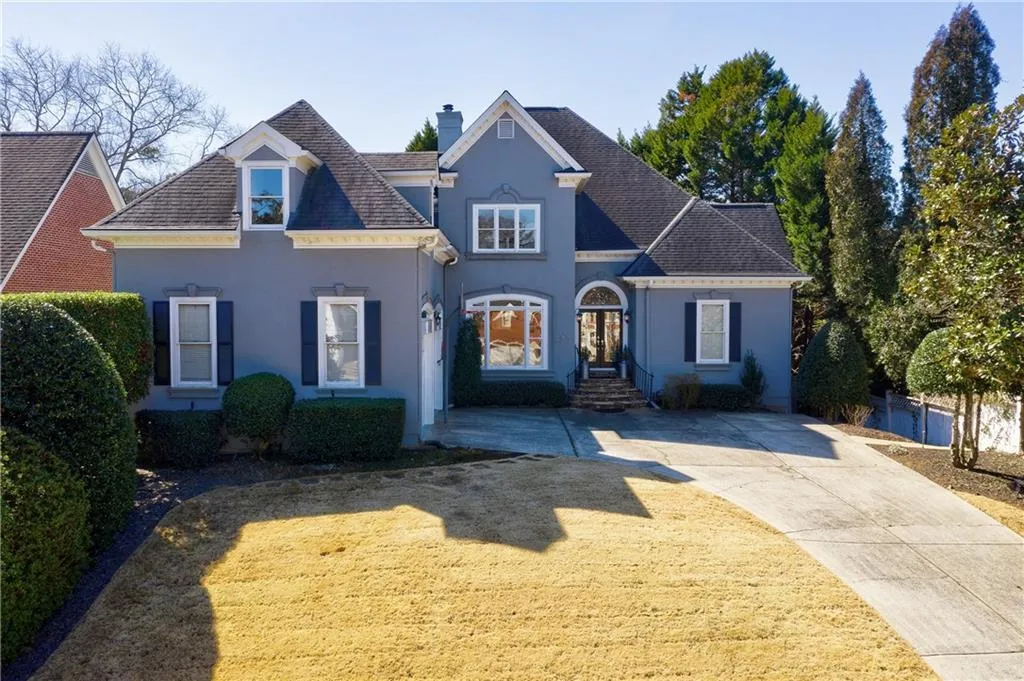 215 Windsor Gate Cove, Sandy Springs, Georgia 30342, 5 Bedrooms Bedrooms, ,4 BathroomsBathrooms,Residential,Sold,215 Windsor Gate Cove,6846116