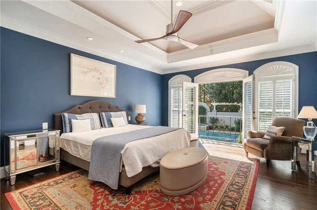 215 Windsor Gate Cove, Sandy Springs, Georgia 30342, 5 Bedrooms Bedrooms, ,4 BathroomsBathrooms,Residential,Sold,215 Windsor Gate Cove,6846116