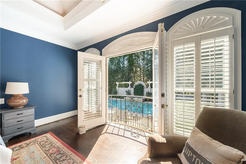 215 Windsor Gate Cove, Sandy Springs, Georgia 30342, 5 Bedrooms Bedrooms, ,4 BathroomsBathrooms,Residential,Sold,215 Windsor Gate Cove,6846116