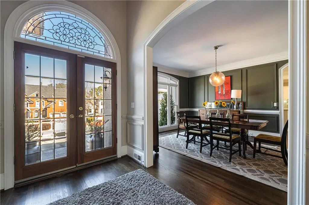 215 Windsor Gate Cove, Sandy Springs, Georgia 30342, 5 Bedrooms Bedrooms, ,4 BathroomsBathrooms,Residential,Sold,215 Windsor Gate Cove,6846116