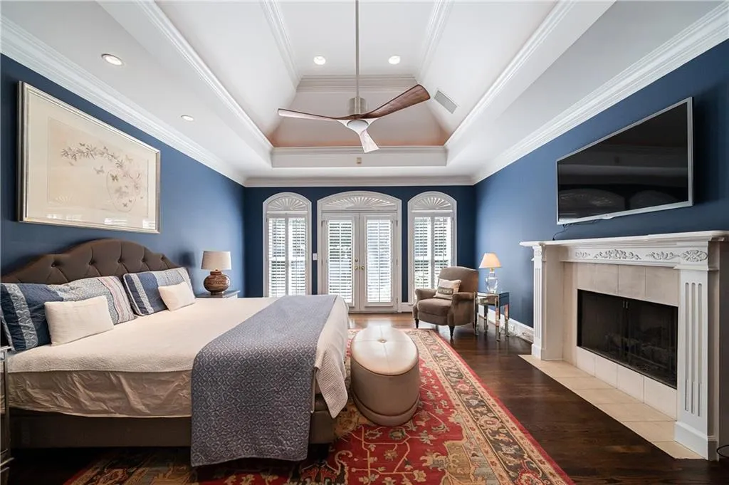 215 Windsor Gate Cove, Sandy Springs, Georgia 30342, 5 Bedrooms Bedrooms, ,4 BathroomsBathrooms,Residential,Sold,215 Windsor Gate Cove,6846116