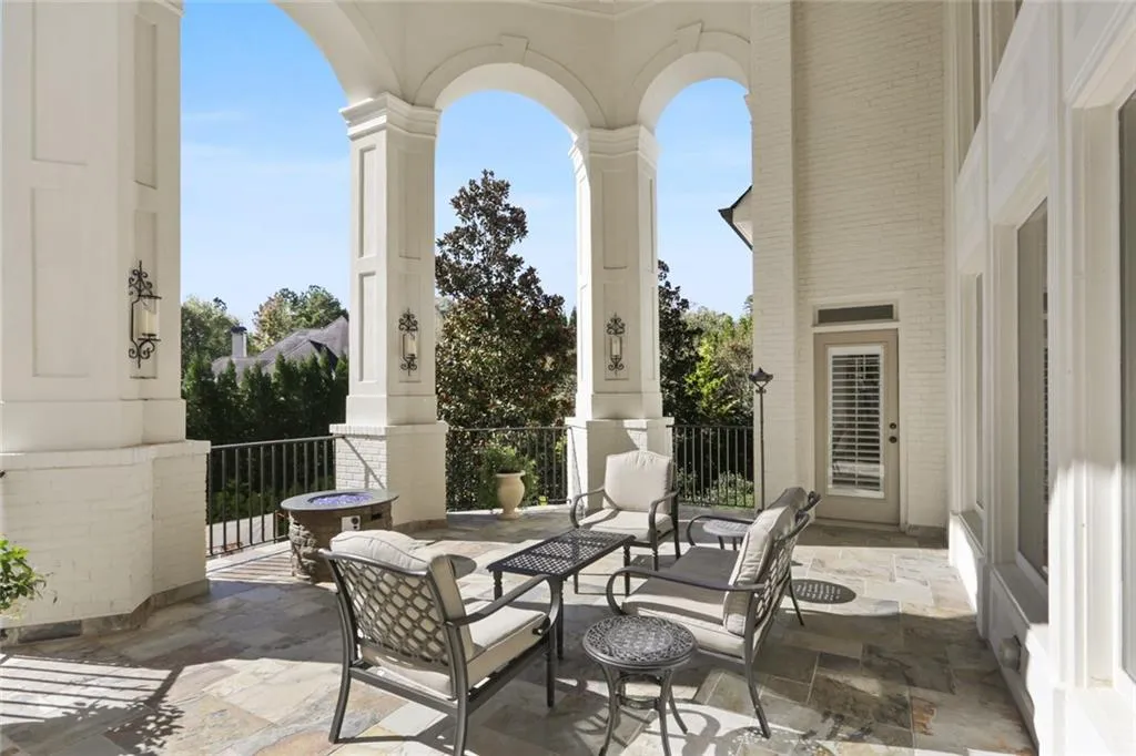 205 Bach Court, Sandy Springs, Georgia 30350, 6 Bedrooms Bedrooms, ,6 BathroomsBathrooms,Residential,Sold,205 Bach Court,6806621