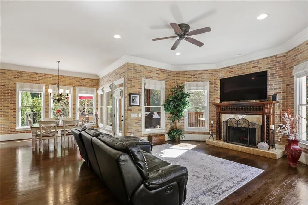 205 Bach Court, Sandy Springs, Georgia 30350, 6 Bedrooms Bedrooms, ,6 BathroomsBathrooms,Residential,Sold,205 Bach Court,6806621