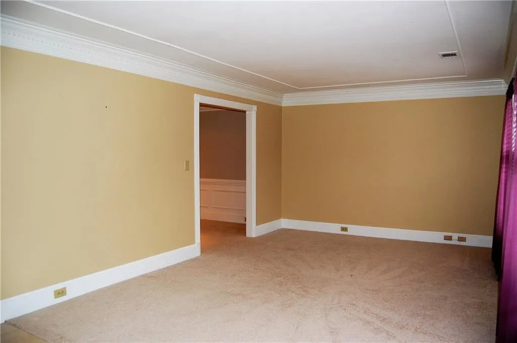 300 Forestgate Court, Sandy Springs, Georgia 30350, 3 Bedrooms Bedrooms, ,2 BathroomsBathrooms,Residential,Sold,300 Forestgate Court,5900953