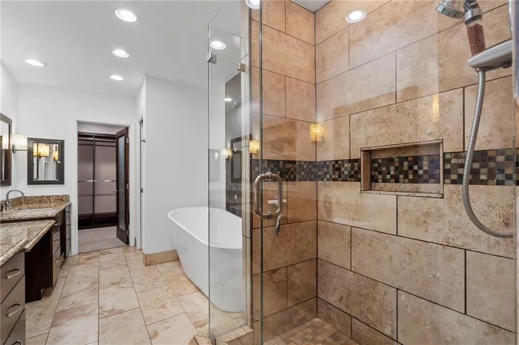 1190 W Wesley Road Nw, Atlanta, Georgia 30327, 5 Bedrooms Bedrooms, ,4 BathroomsBathrooms,Residential,For Sale,1190 W Wesley Road Nw,7636048
