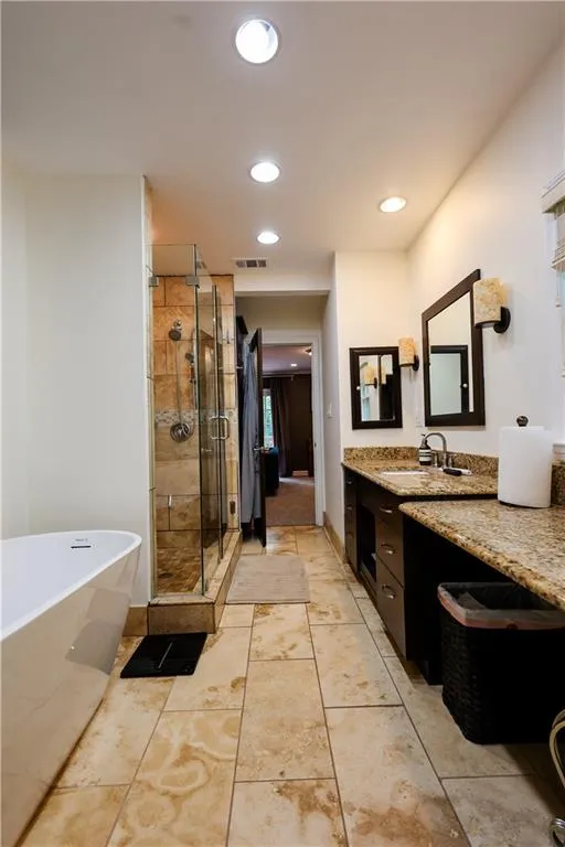 1190 W Wesley Road Nw, Atlanta, Georgia 30327, 5 Bedrooms Bedrooms, ,4 BathroomsBathrooms,Residential,For Sale,1190 W Wesley Road Nw,7636048