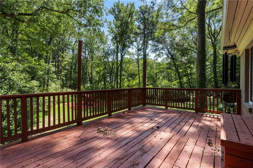 1190 W Wesley Road Nw, Atlanta, Georgia 30327, 5 Bedrooms Bedrooms, ,4 BathroomsBathrooms,Residential,For Sale,1190 W Wesley Road Nw,7636048