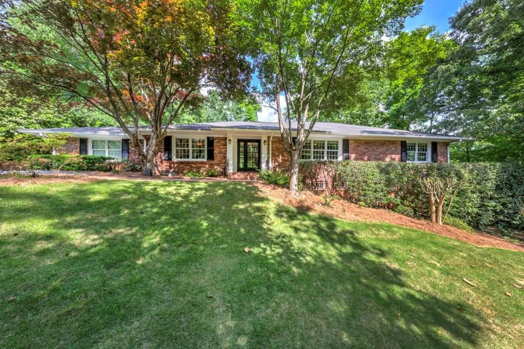 2715 Ridgewood Road Nw, Atlanta, Georgia 30327, 4 Bedrooms Bedrooms, ,3 BathroomsBathrooms,Residential,Sold,2715 Ridgewood Road Nw,6009840