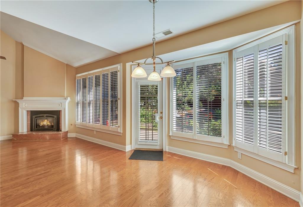 6360 Glen Oaks Lane, Atlanta, Georgia 30328, 4 Bedrooms Bedrooms, ,3 BathroomsBathrooms,Residential,Sold,6360 Glen Oaks Lane,7294914