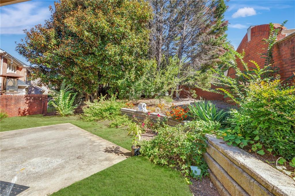 6360 Glen Oaks Lane, Atlanta, Georgia 30328, 4 Bedrooms Bedrooms, ,3 BathroomsBathrooms,Residential,Sold,6360 Glen Oaks Lane,7294914