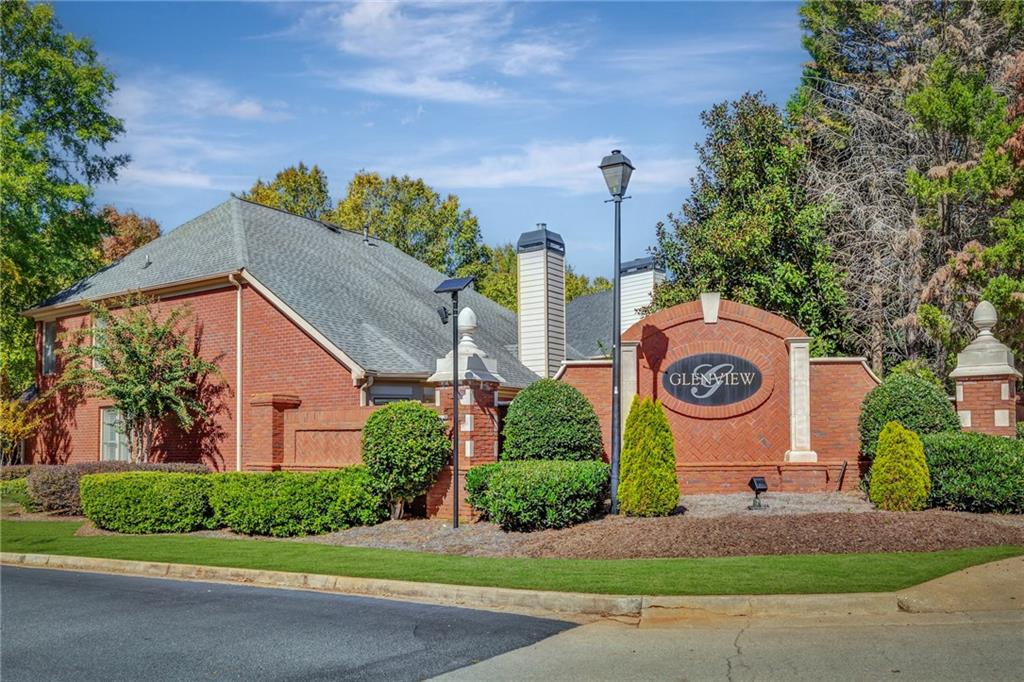 6360 Glen Oaks Lane, Atlanta, Georgia 30328, 4 Bedrooms Bedrooms, ,3 BathroomsBathrooms,Residential,Sold,6360 Glen Oaks Lane,7294914