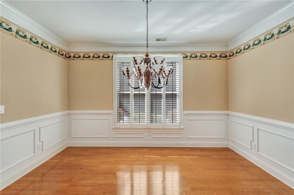 6360 Glen Oaks Lane, Atlanta, Georgia 30328, 4 Bedrooms Bedrooms, ,3 BathroomsBathrooms,Residential,Sold,6360 Glen Oaks Lane,7294914