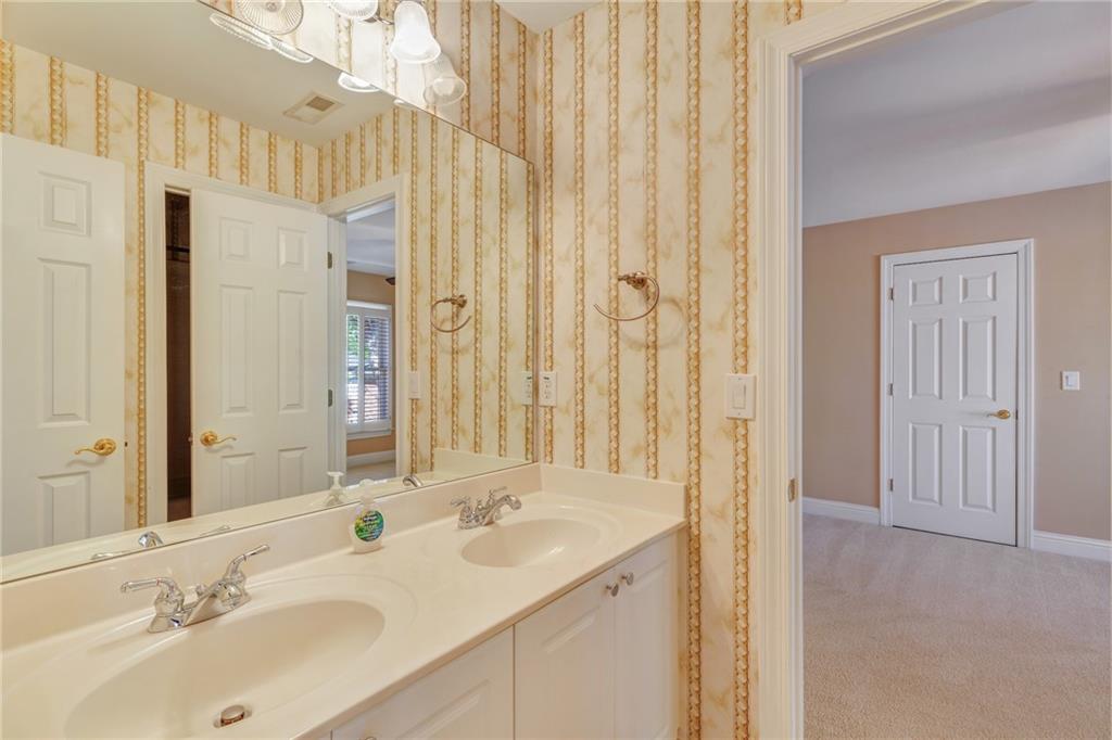 6360 Glen Oaks Lane, Atlanta, Georgia 30328, 4 Bedrooms Bedrooms, ,3 BathroomsBathrooms,Residential,Sold,6360 Glen Oaks Lane,7294914