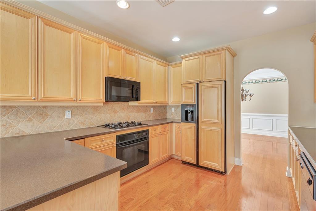 6360 Glen Oaks Lane, Atlanta, Georgia 30328, 4 Bedrooms Bedrooms, ,3 BathroomsBathrooms,Residential,Sold,6360 Glen Oaks Lane,7294914