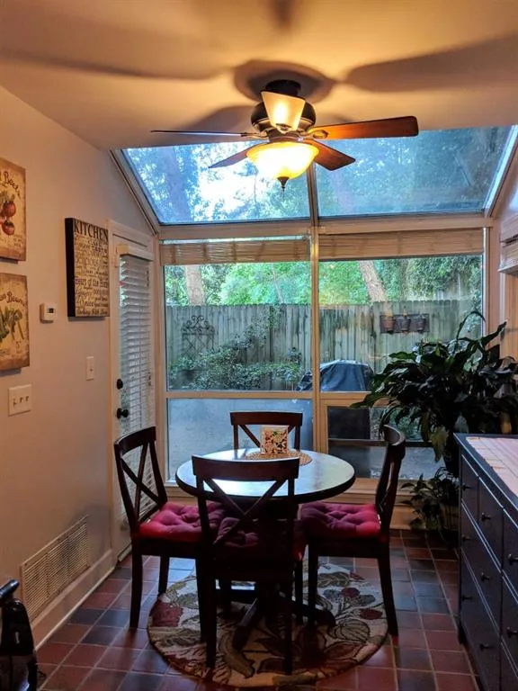 7500 Roswell Road Unit 87, Sandy Springs, Georgia 30350, 2 Bedrooms Bedrooms, ,2 BathroomsBathrooms,Residential,Sold,7500 Roswell Road Unit 87,6008306