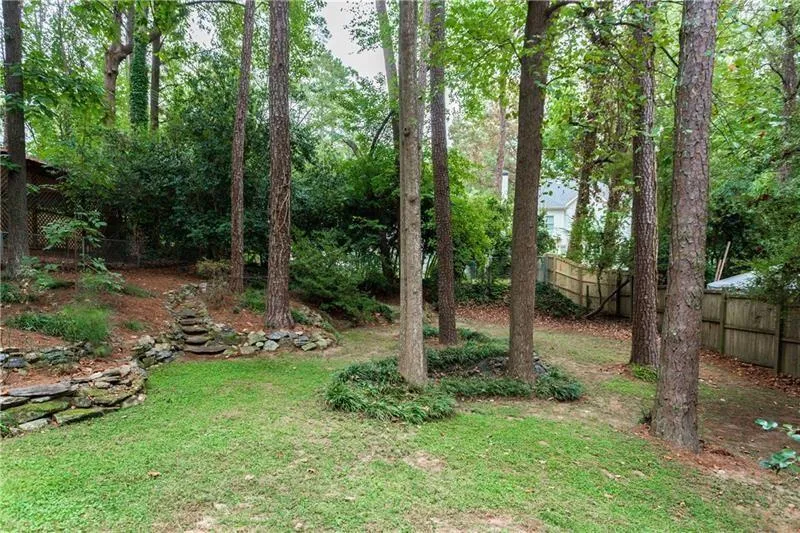 2449 Wawona Drive Ne, Brookhaven, Georgia 30319, 4 Bedrooms Bedrooms, ,3 BathroomsBathrooms,Residential,Sold,2449 Wawona Drive Ne,6120338