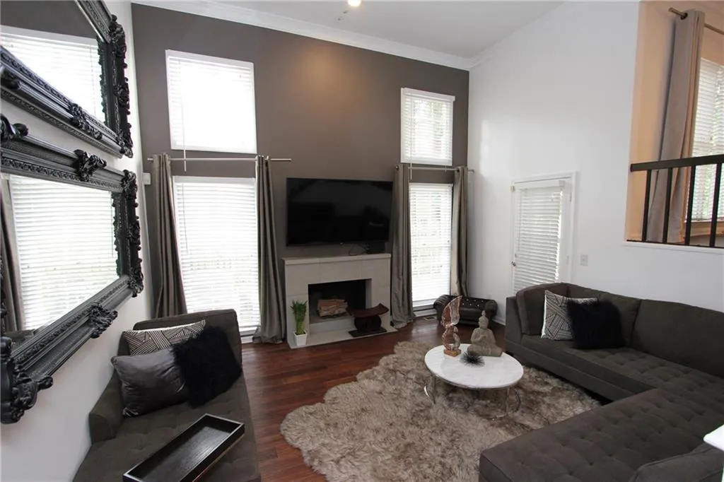 702 Brandywine Circle, Sandy Springs, Georgia 30350, 3 Bedrooms Bedrooms, ,2 BathroomsBathrooms,Residential,Sold,702 Brandywine Circle,6064400